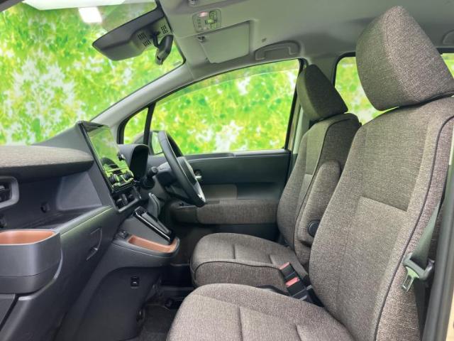 Toyota Sienta 9