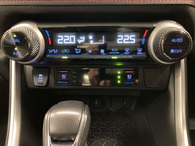 Toyota RAV4 PHV 11