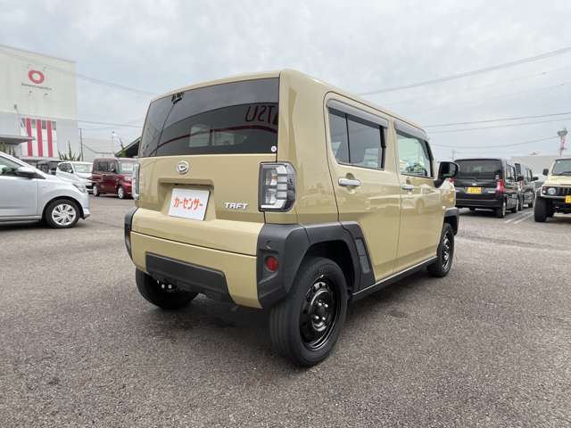 Daihatsu Taft 6