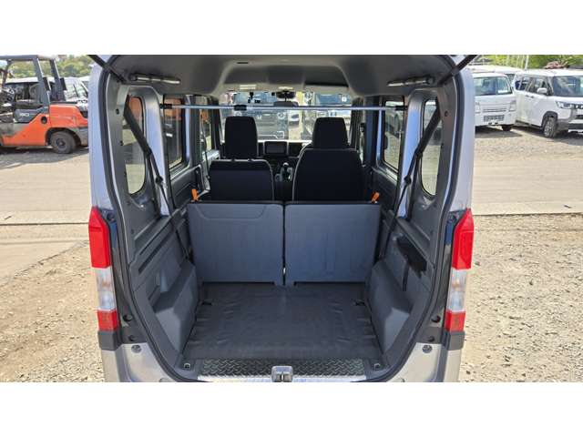 Honda N-VAN 11