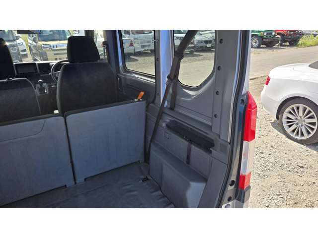 Honda N-VAN 8
