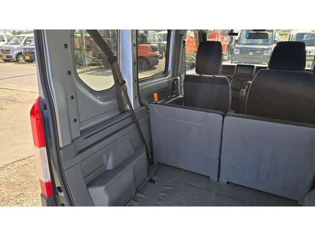 Honda N-VAN 10