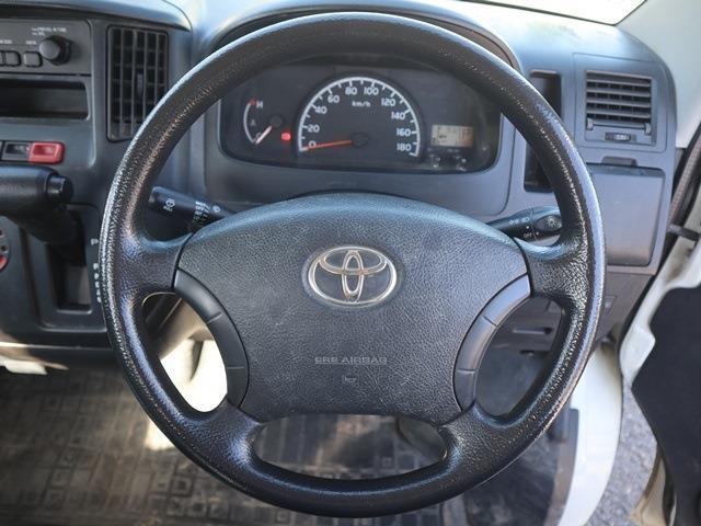 Toyota Town Ace Truck 4