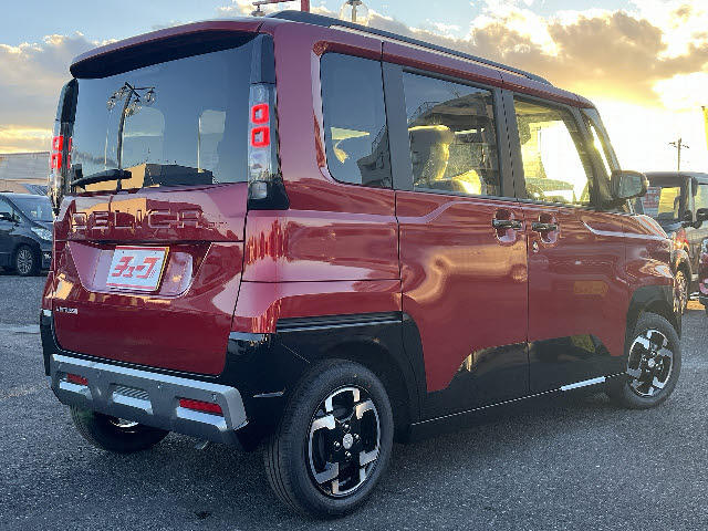 Mitsubishi Delica Mini 5