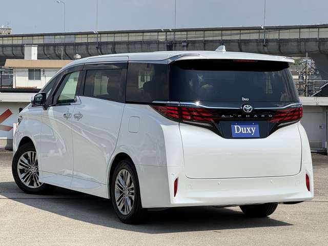 Toyota Alphard 12