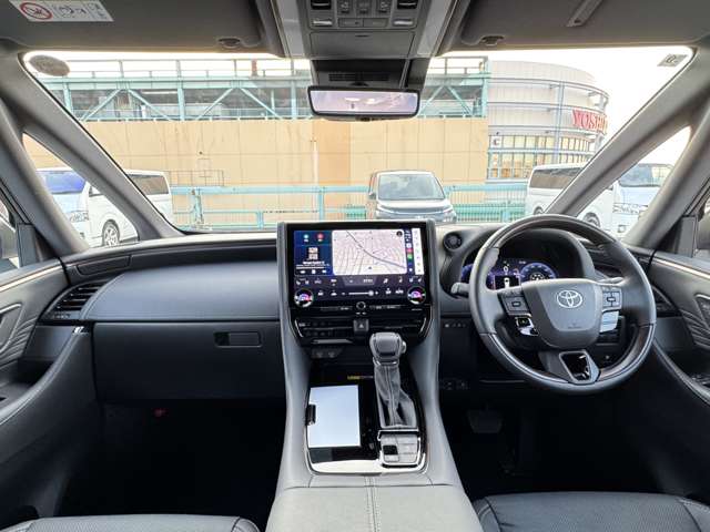 Toyota Alphard 4