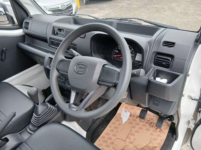 Daihatsu Hijet Truck 2
