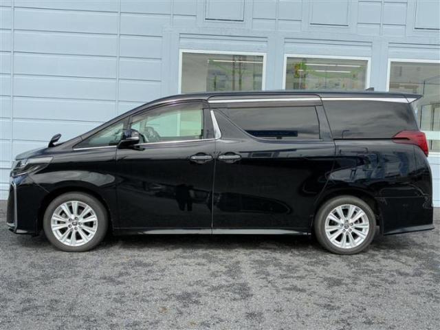 Toyota Alphard 5