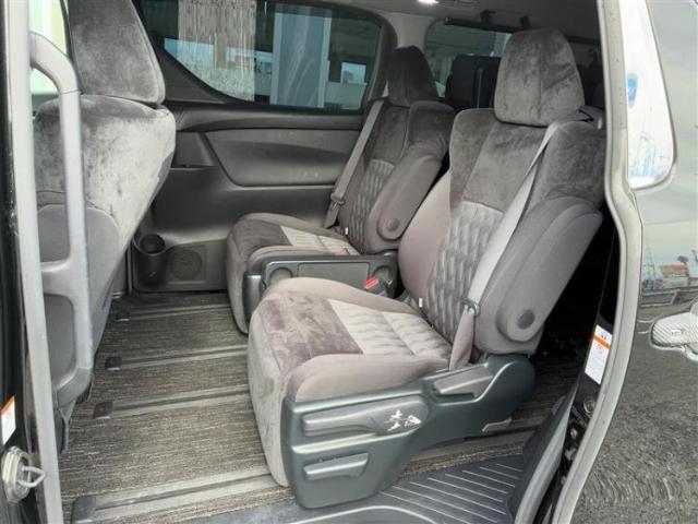 Toyota Alphard 8