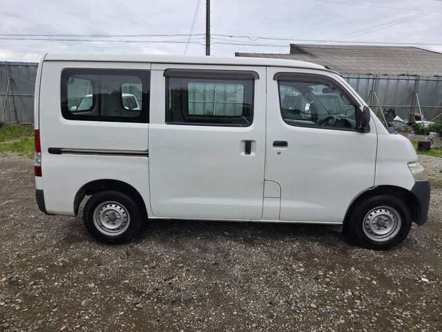 Toyota Town Ace Van 7