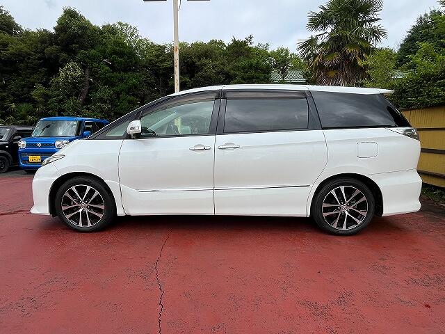 Toyota Estima 11