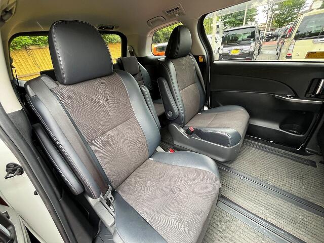Toyota Estima 9