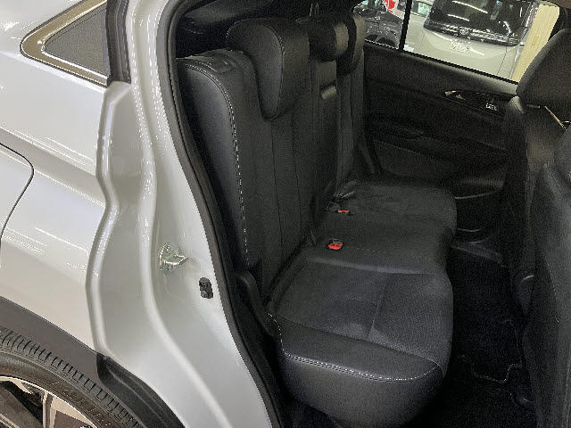 Mitsubishi Eclipse Cross 8
