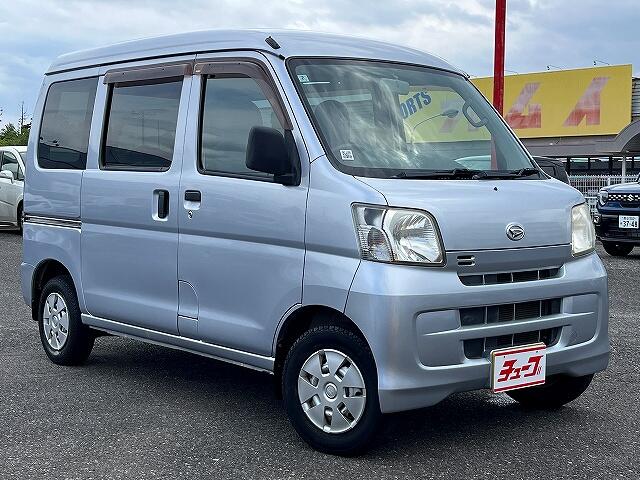 Daihatsu Hijet Cargo 2