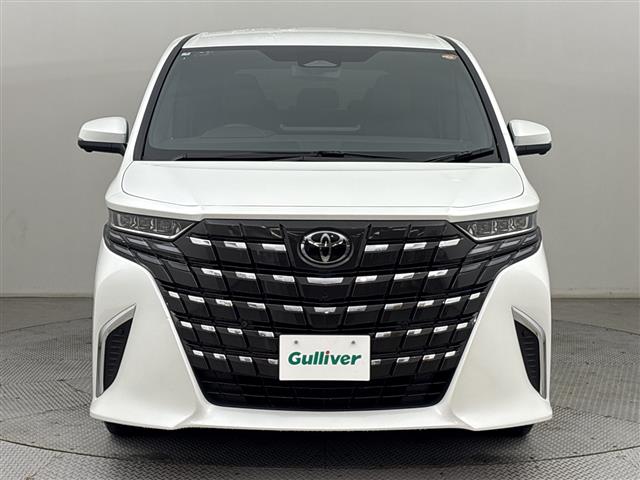 Toyota Alphard 5