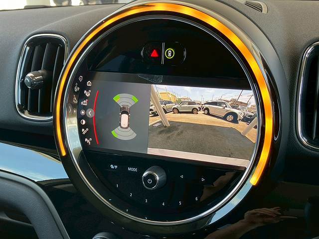 MINI Crossover 5