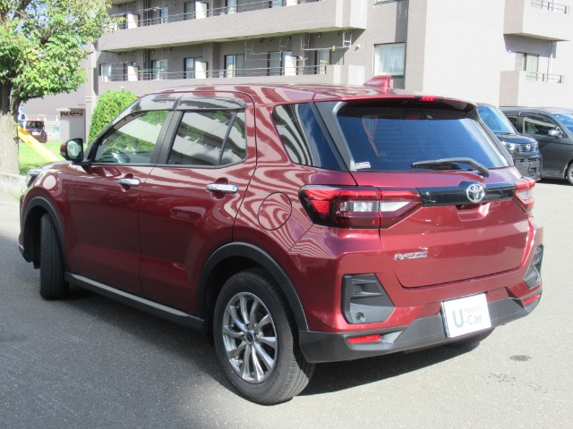 Toyota Raize 6