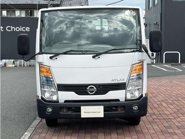 Nissan Atlas 3