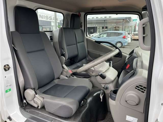 Nissan Atlas 8