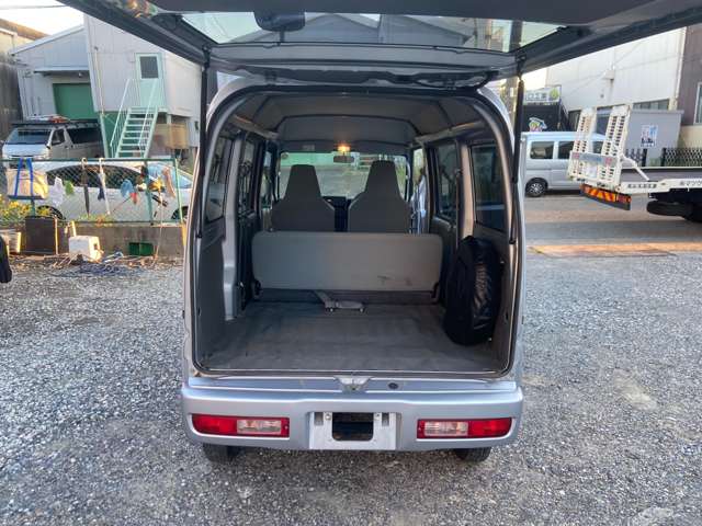 Mitsubishi Minicab MiEV 12