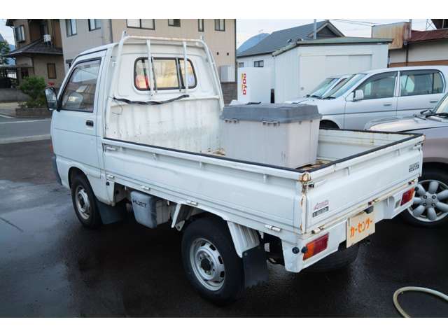 Daihatsu Hijet Pickup 4