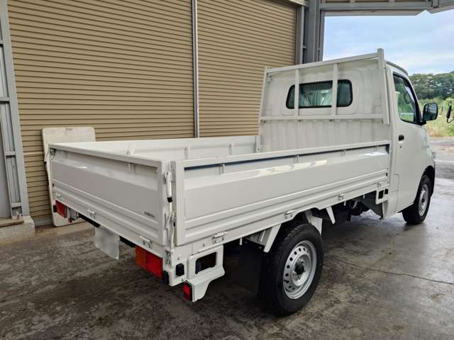 Mazda Bongo Truck 5