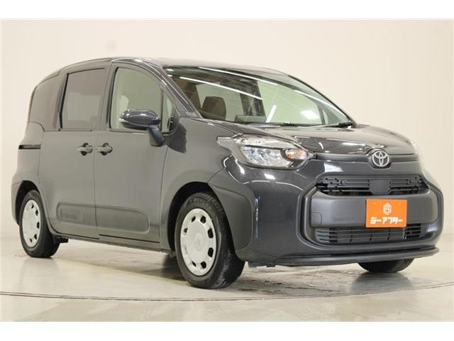 Toyota Sienta 8