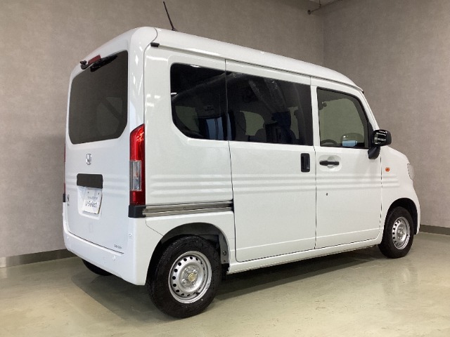 Honda N-VAN 8