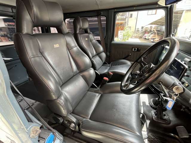 Toyota Land Cruiser 40 11