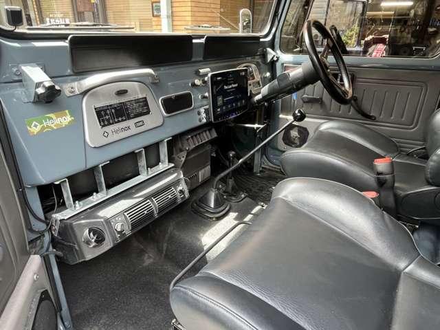 Toyota Land Cruiser 40 12