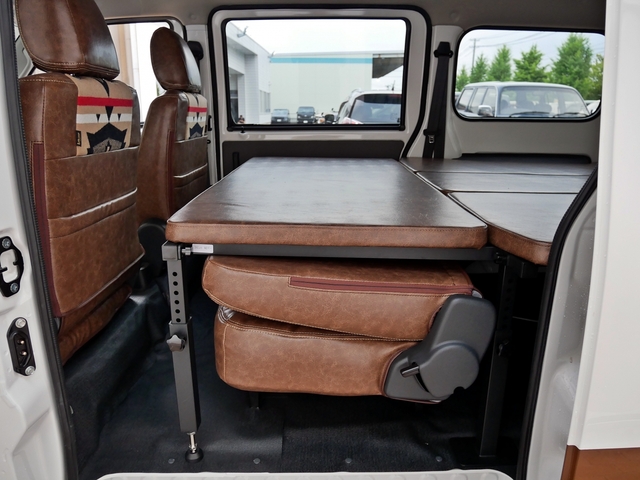 Toyota Town Ace Van 9