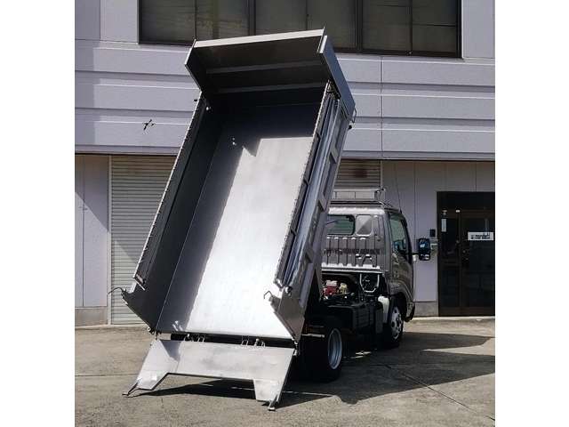 Hino Dutro 6