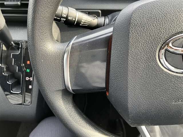 Toyota Sienta 11