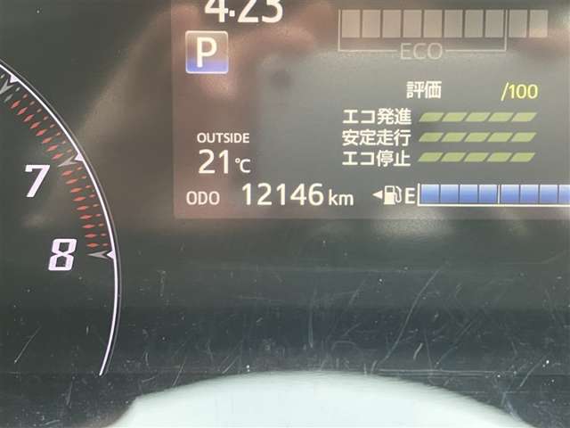 Toyota Sienta 3