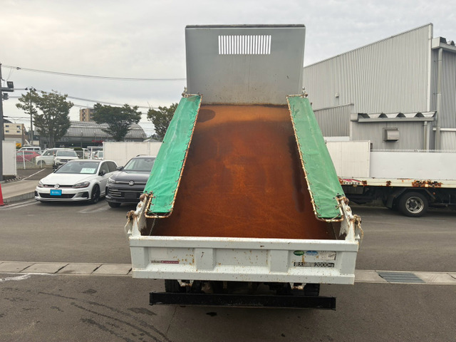 Mitsubishi Fuso Canter 7