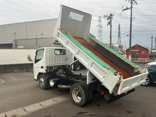 Mitsubishi Fuso Canter 9