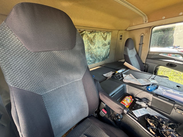 Mitsubishi Fuso Super Great 12