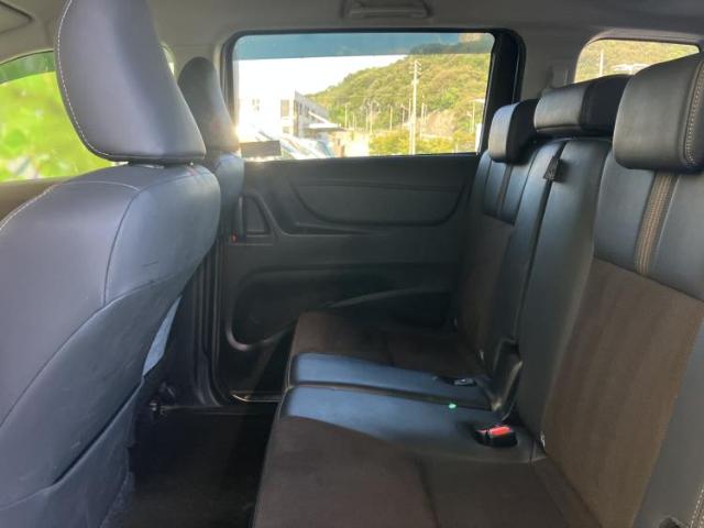 Toyota Sienta 10