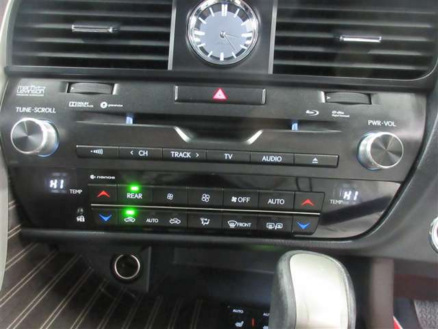 Lexus RX 9