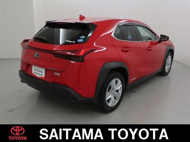 Lexus UX 7