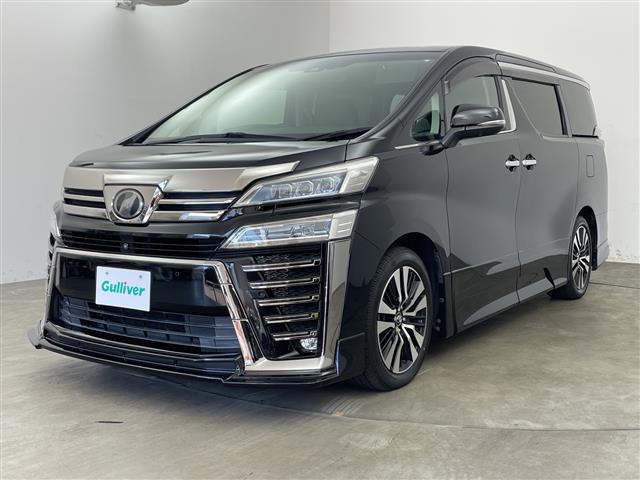 Toyota Vellfire 4