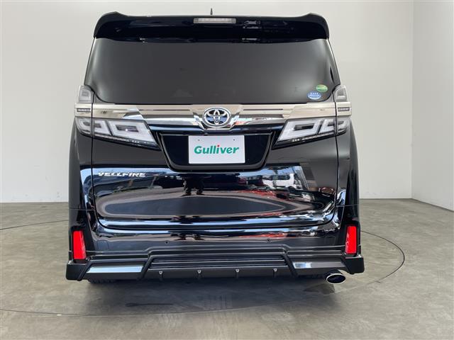 Toyota Vellfire 7