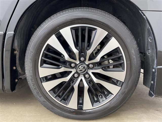 Toyota Vellfire 10