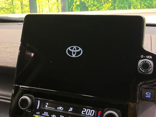 Toyota Sienta 4