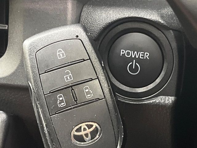 Toyota Sienta 7