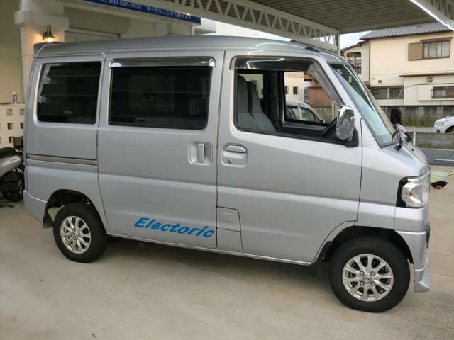 Mitsubishi Minicab MiEV 7