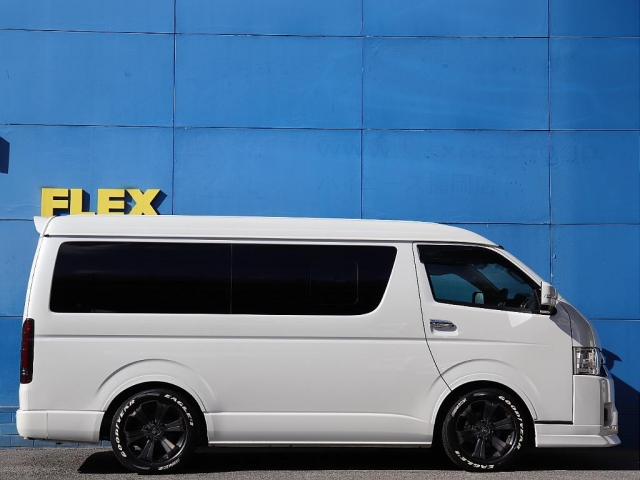 Toyota Hiace 11