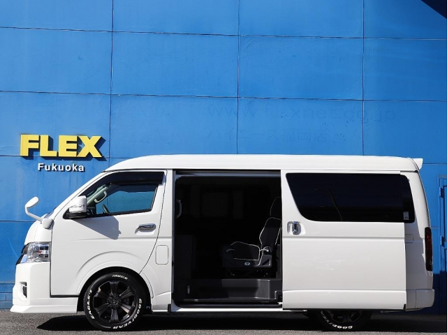 Toyota Hiace 10