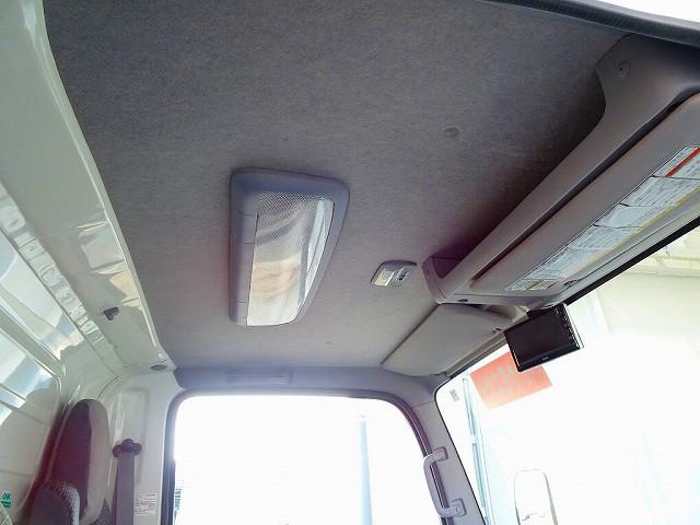 Isuzu Elf 7