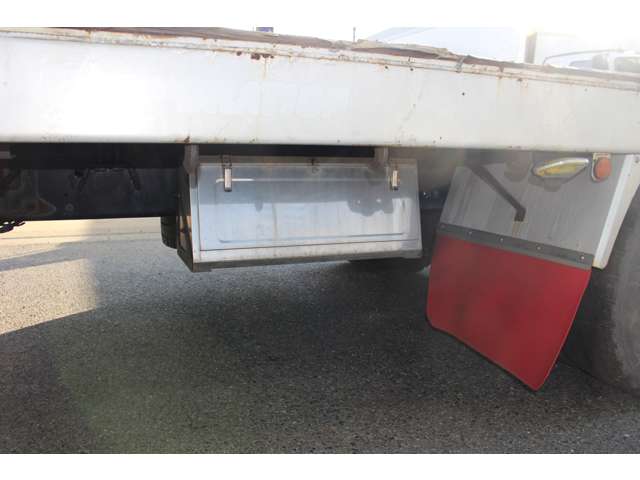 Mitsubishi Fuso Super Great 11
